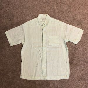 2/$20 Men’s Caribbean Linen Button Down Shirt, Size M